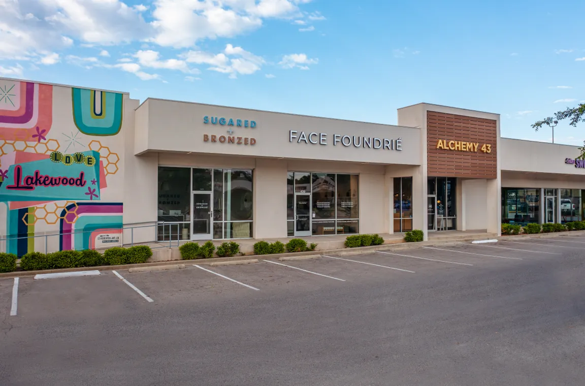 Several storefronts exterior view in Hillside Plaza